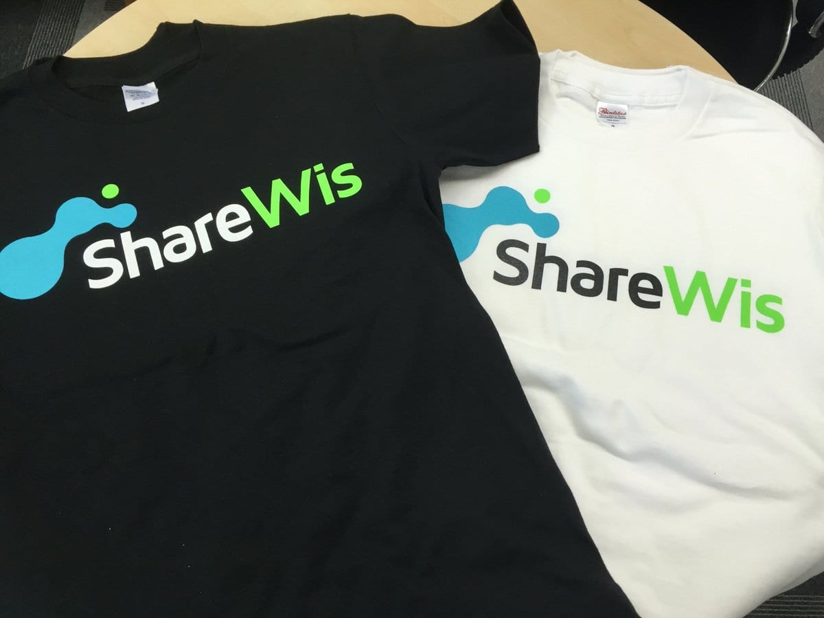 Tシャツ